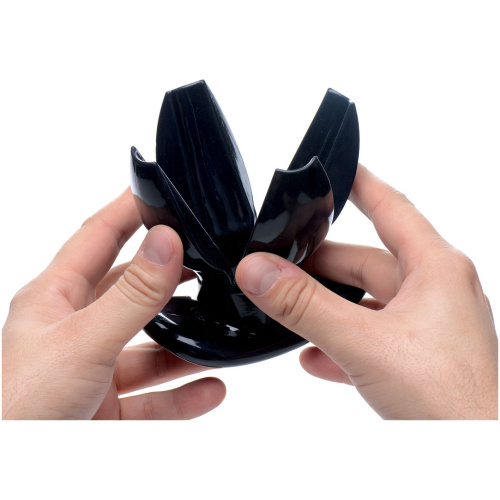 Claw Expanding Anal Dilator