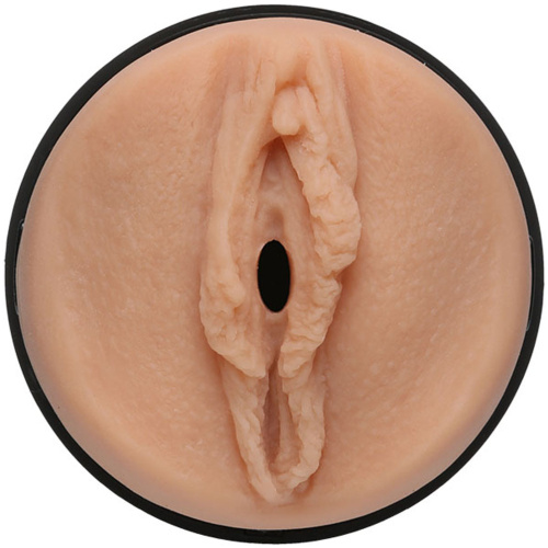 Main Squeeze - Girls of Social Media - layna.me